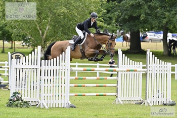 Oliver Tuff flies to first place in the British Horse Feeds Speedi-Beet Horse of the Year Show Grade C Qualifier